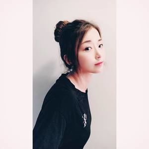 Meet your Posher, Romi